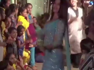 Bade bola wala hijra em verde vestido soberbo dança 3